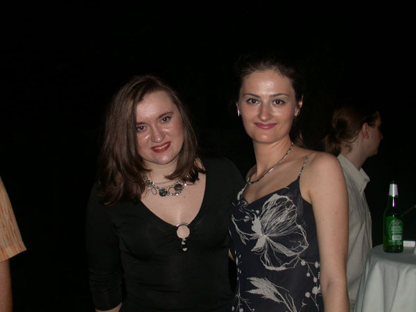 raluca, nicoleta.JPG
